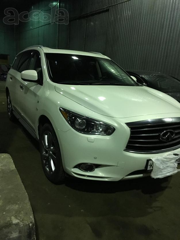 Продаётся Infiniti QX60, 2014г.