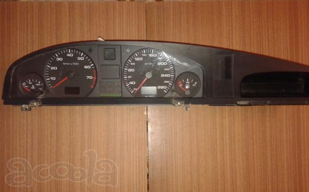 Щиток приборов приборная панель Audi 100/45, A6/C4
