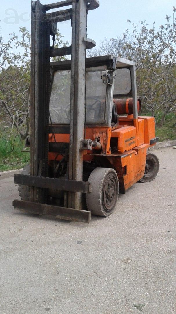 Автопогрузчик Komatsu FG18 бензиновый