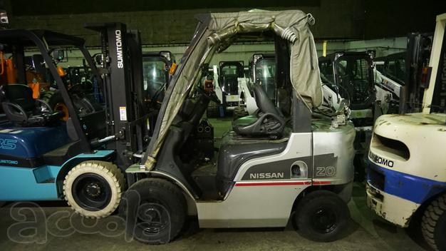 Погрузчик вилочный бензин Nissan P1F2A20D