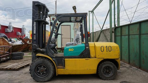 Автопогрузчик Komatsu FD50AT-7