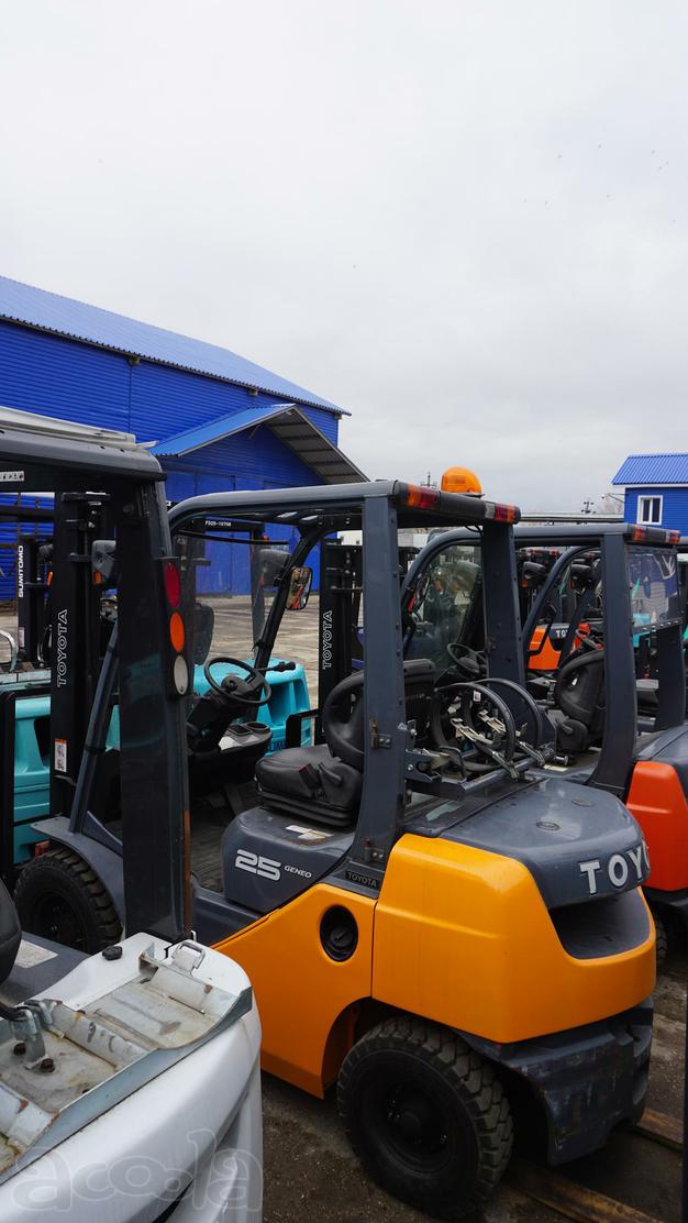 Погрузчик вилочный бензин Toyota 02-8FG25
