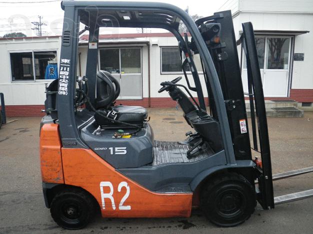 Вилочный погрузчик бензиновый Toyota 02-8FGL15 2009