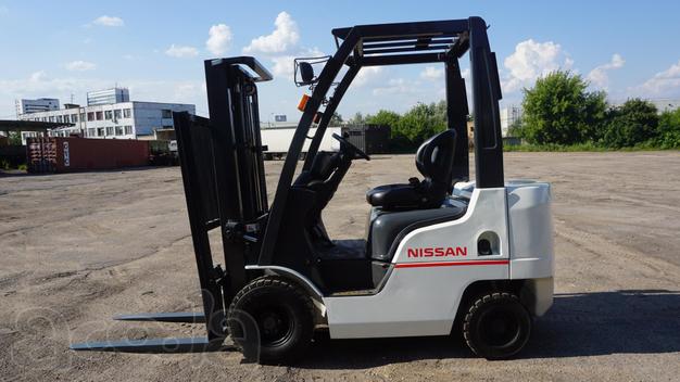 Автопогрузчик Nissan P1F1A18J
