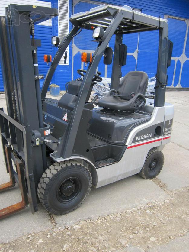 Погрузчик вилочный бензин NISSAN NP1F1A15D