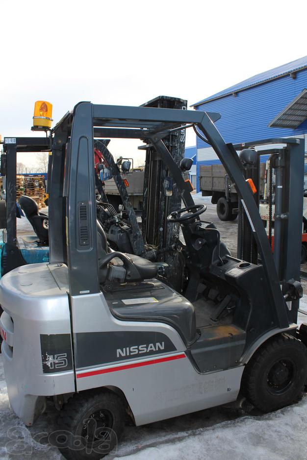 Погрузчик вилочный бензин Nissan P1F1A15J