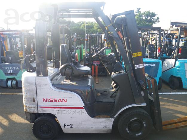Погрузчик вилочный газобензин Nissan P1F1A15D