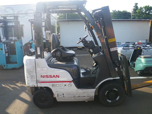 Автопогрузчик Nissan вилочный бензин P1f1A15D 2010