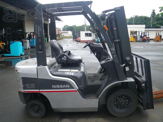 Автопогрузчик вилочный дизель Nissan Y1F2A25 2008