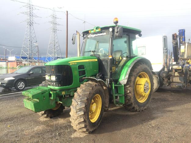 John Deere 2013 год