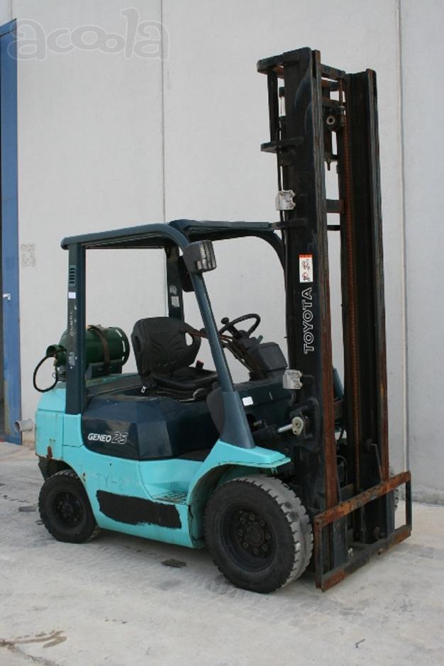 Вилочный погрузчик TOYOTA 42-7FG25