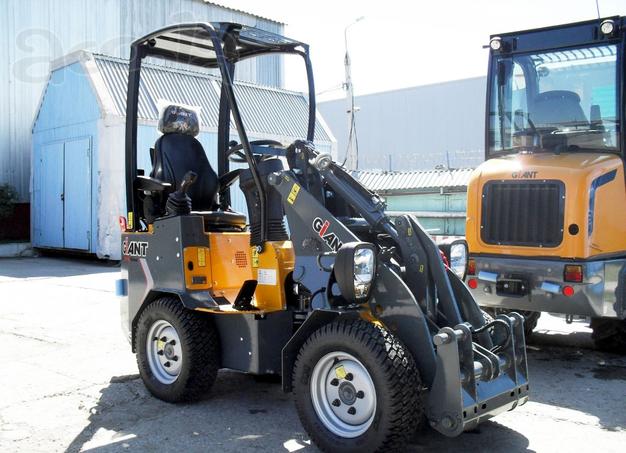Продаётся мини-погрузчик Giant D204SW