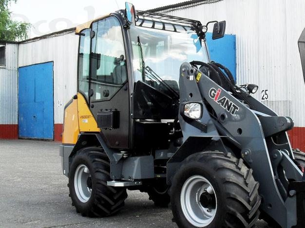 Мини погрузчик Giant V5003T Arctic