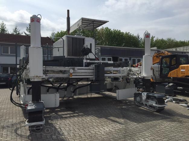 Terex SF-2254. Бетоноукладчик гусеничный.
