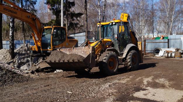 Сдам в аренду экскаваторы-погрузчики JCB 3CX SUPER, 4CX, Гидромолот.