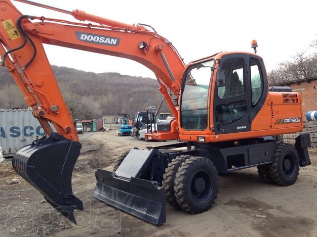 Сдаю в аренду колёсный полноповоротный экскаватора DOOSAN 210