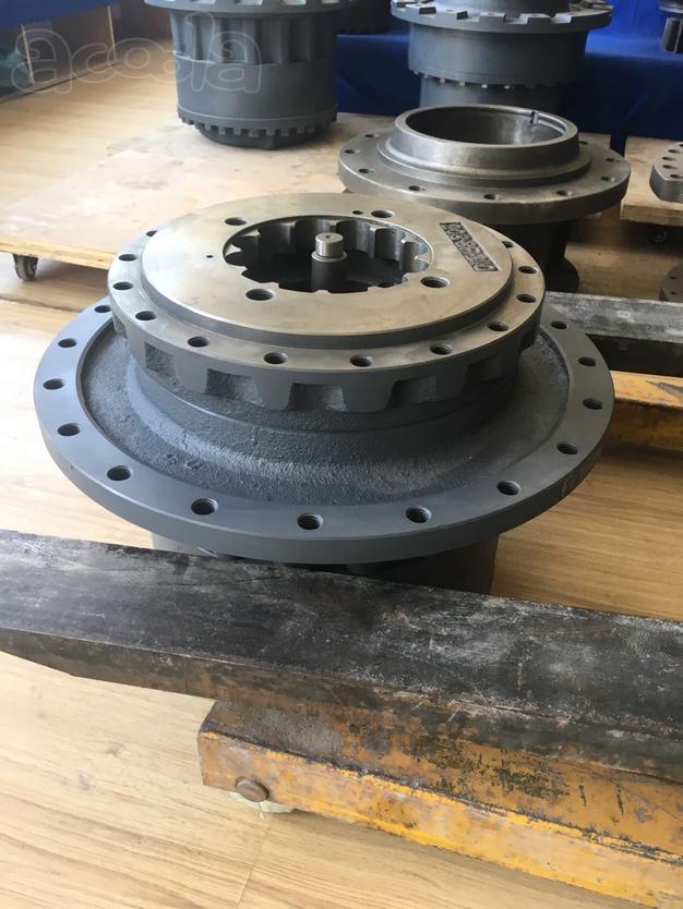 Бортовой редуктор без мотора Komatsu PC 220-7