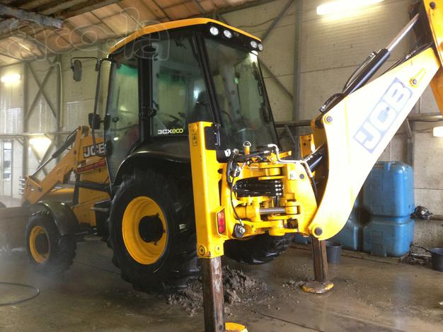 Сдам в аренду экскаватор погрузчик JCB 3Cx