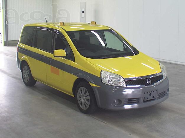 Nissan  Lafesta  7-ми местный минивен