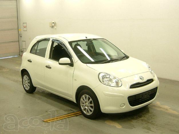 Nissan March хетчбек