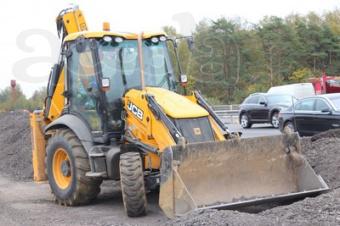 Экскаватор погрузчик JCB 3 Х