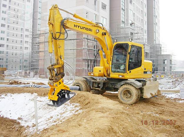 Виброплита (виброуплотнитель) maxpower