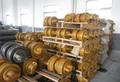 Каток опорный двубортный арктик. Caterpillar D9