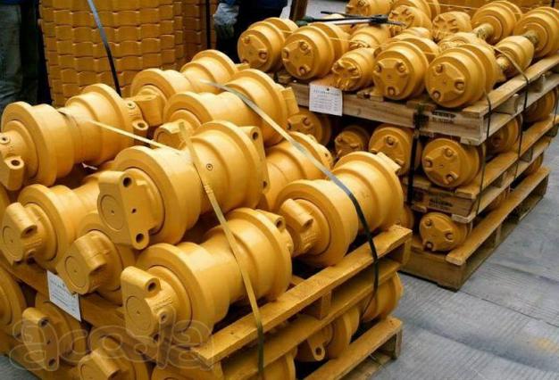 Каток опорный Komatsu PC220-7. PC200-7