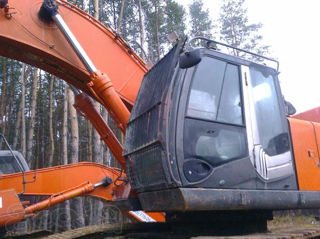 Запасные части Б/У и новые экскаваторов Hitachi Хитачи JCB Hyundai Хундай Komatsu Комацу