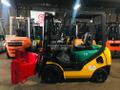 Дизельный автопогрузчик Komatsu FD15T-20 c рулонным захватом
