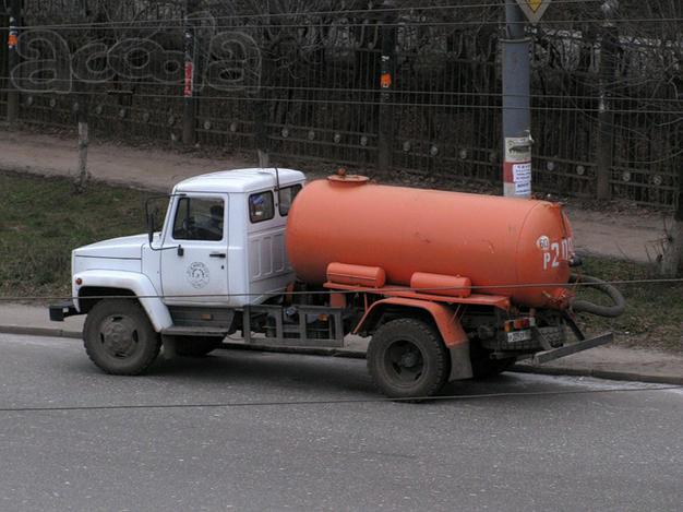 Вызов ассенизаторской и вакуумной машины Серпуховский район. Вывоз жбо, канализации, септиков, выгребных ям, туалетов