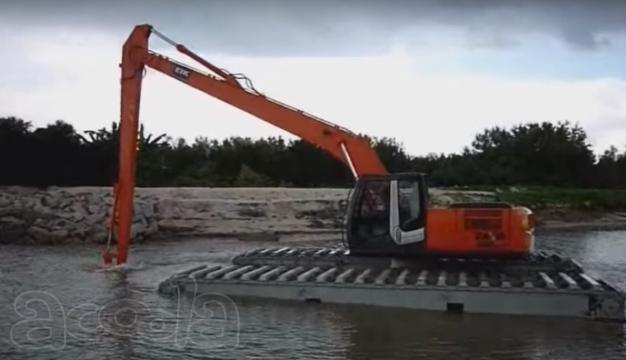 Экскаватор амфибия