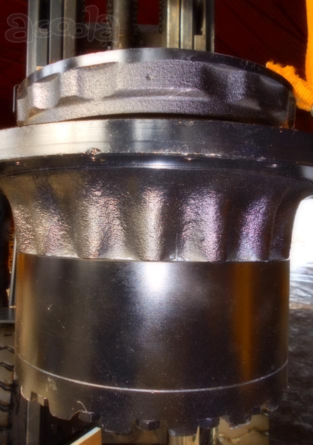 Редуктор хода без мотора 708-8F-00060 для экскаваторов Komatsu PC200-6