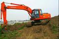 Аренда гусеничного экскаватора Hitachi EX200