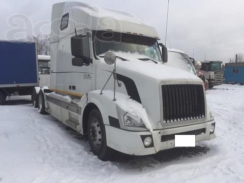 Седельный тягач ТЯГАЧ VOLVO VNL