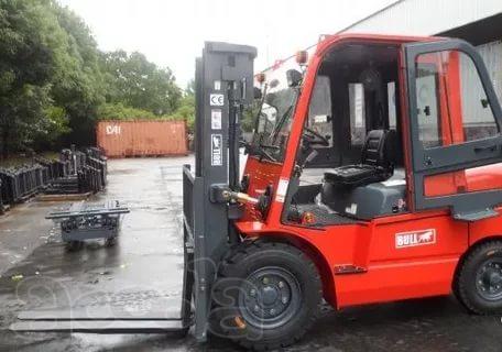 Новый вилочный автопогрузчик BULL FD35DE