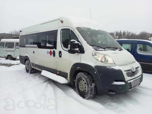Микроавтобус Peugeot Boxer