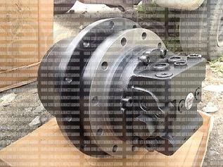 Гидромотор хода Hitachi EX70