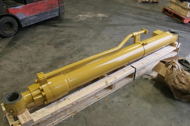 Гидроцилиндр ковша Комацу PC 200 (KOMATSU)