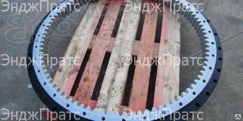 Продам поворотный круг komatsu pc200-6