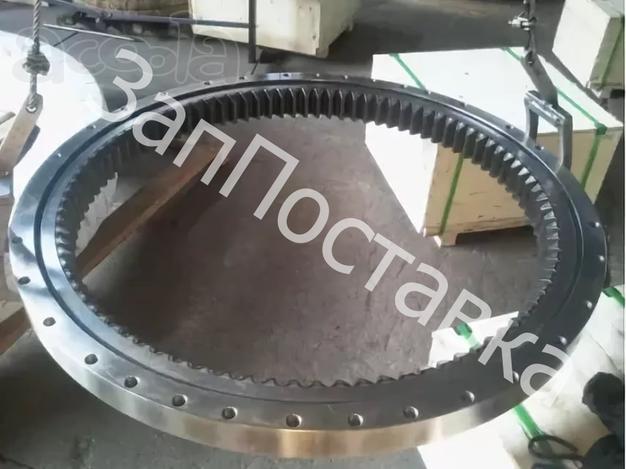 Поворотный круг Komatsu PC-300