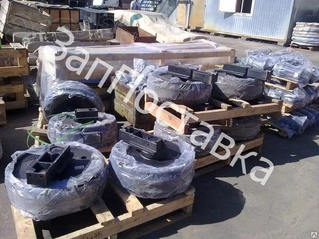 Направляющее колесо komatsu PC300