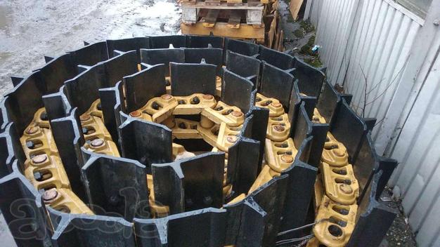 Гусеница в сборе 41L 1G 560 для D155A-5