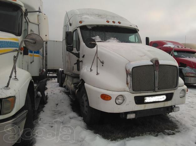 Седельный тягач Kenworth T2000.