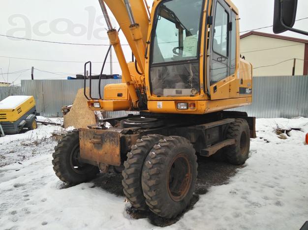 Экскаватор Hyundai Robex 140W-7