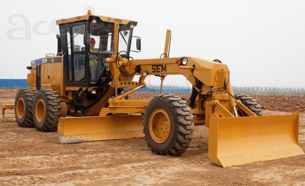 Сдам в аренду автогрейдер SEM 922AWD