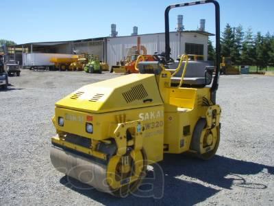 Аренда виброкатка Sakai SW320