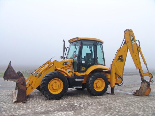 Аренда экскавтора-погрузчика JCB