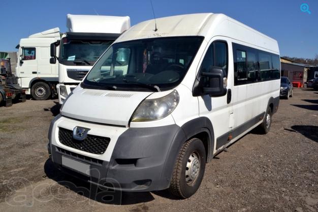 Микроавтобус Peugeot Boxer купить в Москве