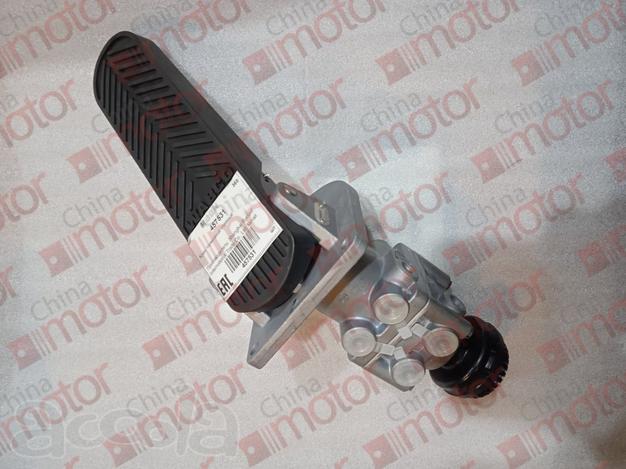 Кран тормозной главный Golden Dragon XML6126JR и XML6127JR в Москве